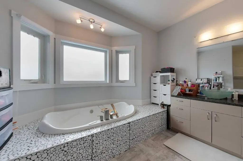 204 13 Street SE Slave Lake AB T0G 2A3