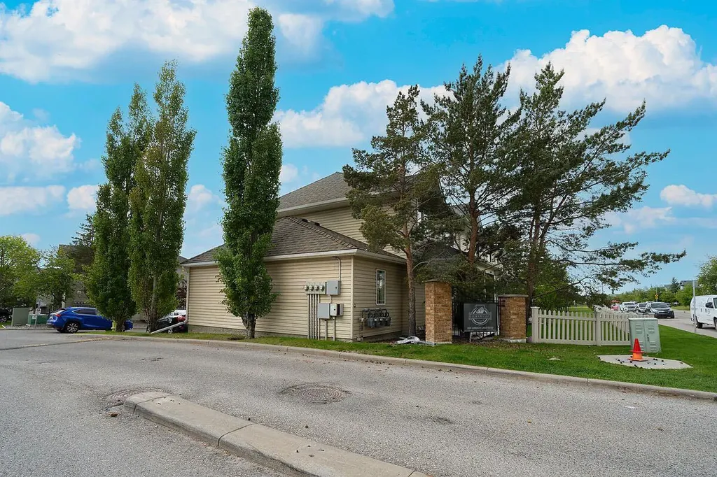 950 Arbour Lake Road NW Calgary AB T3G 5B3