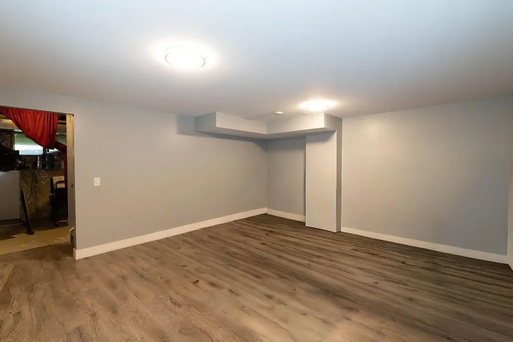 950 Arbour Lake Road NW Calgary AB T3G 5B3