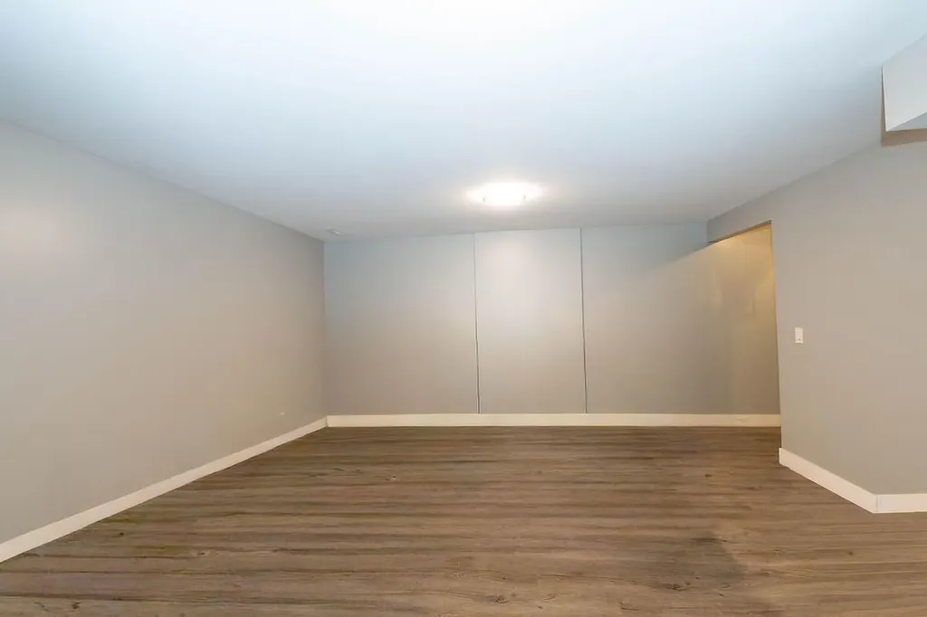 950 Arbour Lake Road NW Calgary AB T3G 5B3