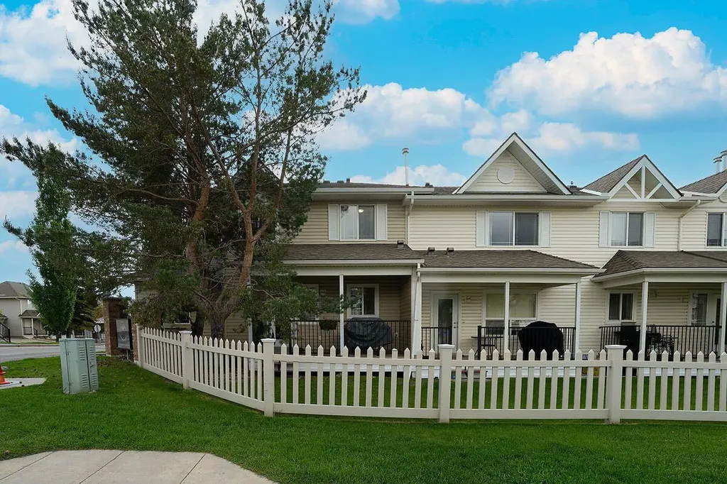 950 Arbour Lake Road NW Calgary AB T3G 5B3