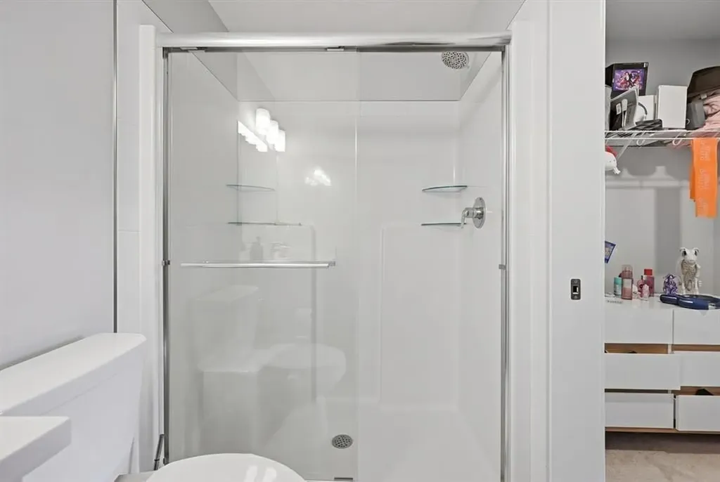 660 Shawnee Square SW Calgary AB T2Y2N6