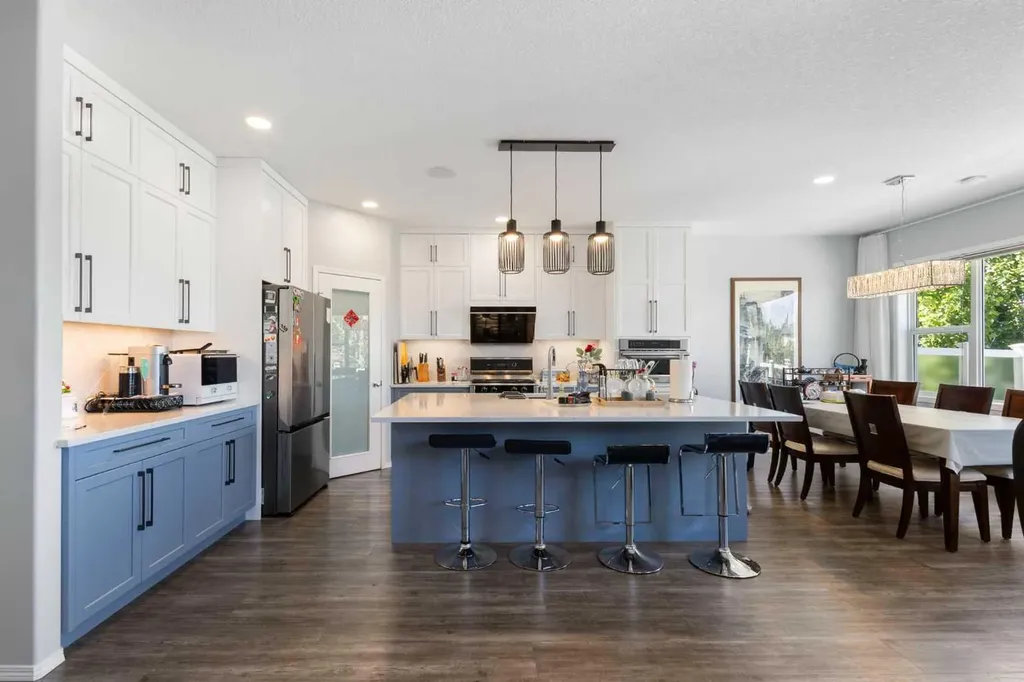 76 Rockywood Park NW Calgary AB T3G5S2