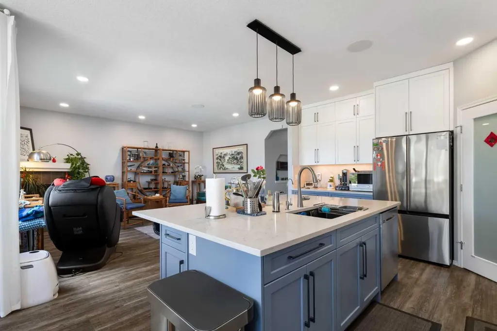 76 Rockywood Park NW Calgary AB T3G5S2