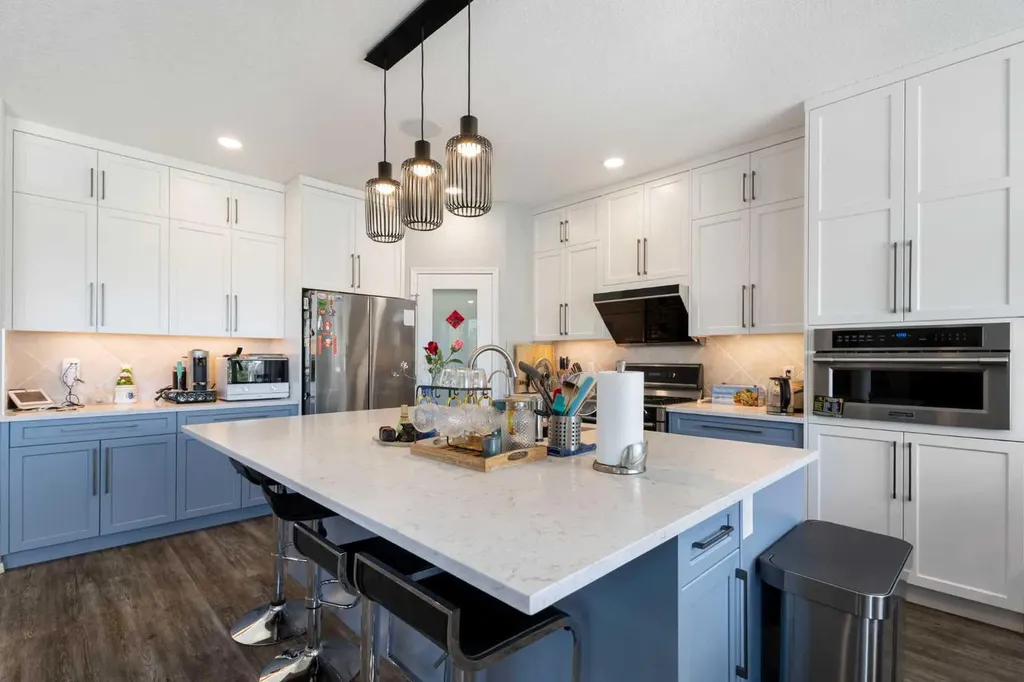 76 Rockywood Park NW Calgary AB T3G5S2
