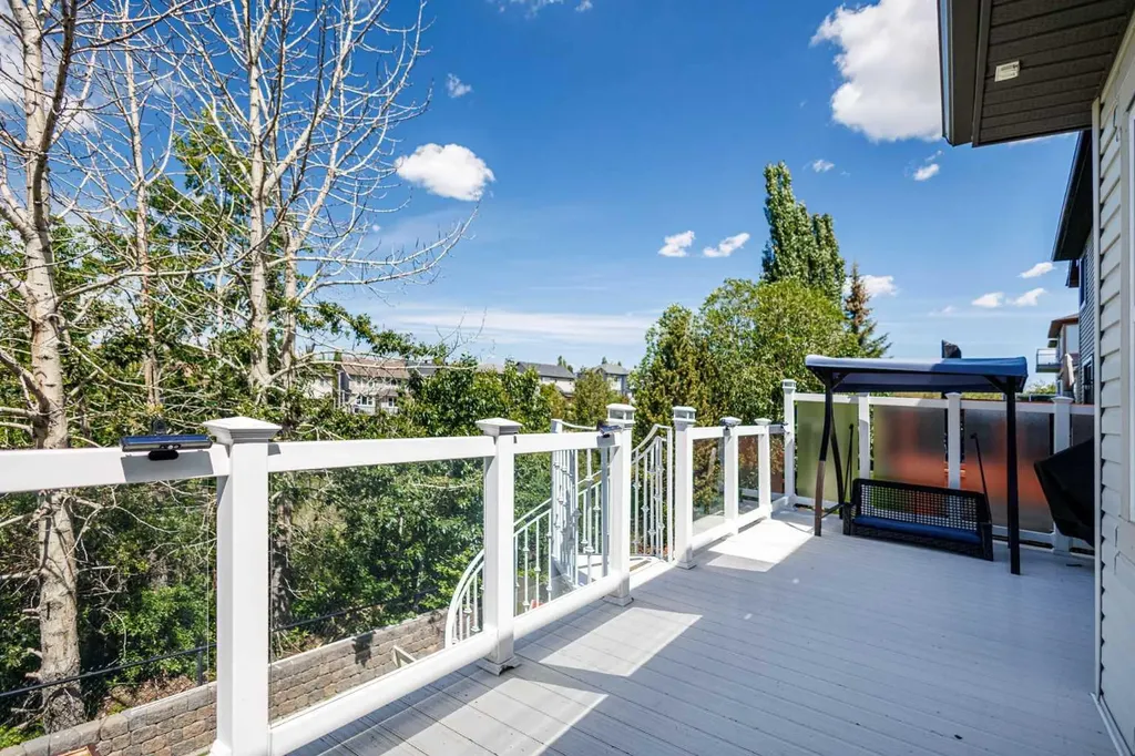 76 Rockywood Park NW Calgary AB T3G5S2