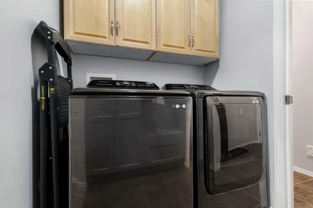 76 Rockywood Park NW Calgary AB T3G5S2