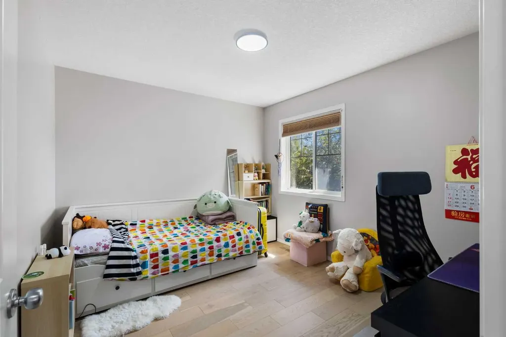 76 Rockywood Park NW Calgary AB T3G5S2