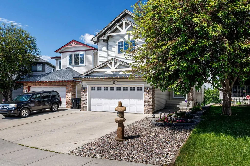 76 Rockywood Park NW Calgary AB T3G5S2