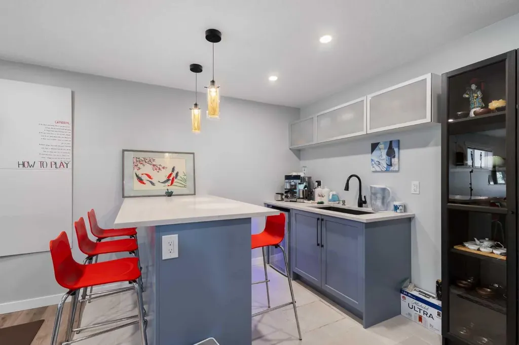 76 Rockywood Park NW Calgary AB T3G5S2