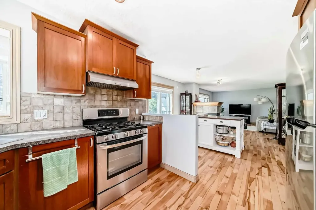 115 Rockledge Terrace NW Calgary AB T3G 5R9