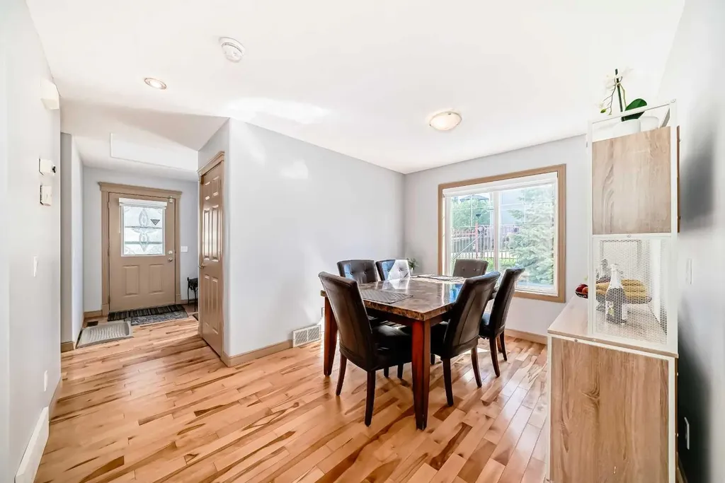 115 Rockledge Terrace NW Calgary AB T3G 5R9