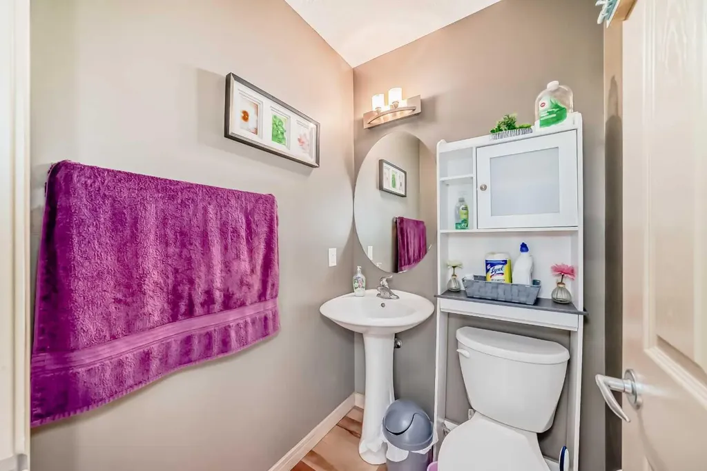 115 Rockledge Terrace NW Calgary AB T3G 5R9