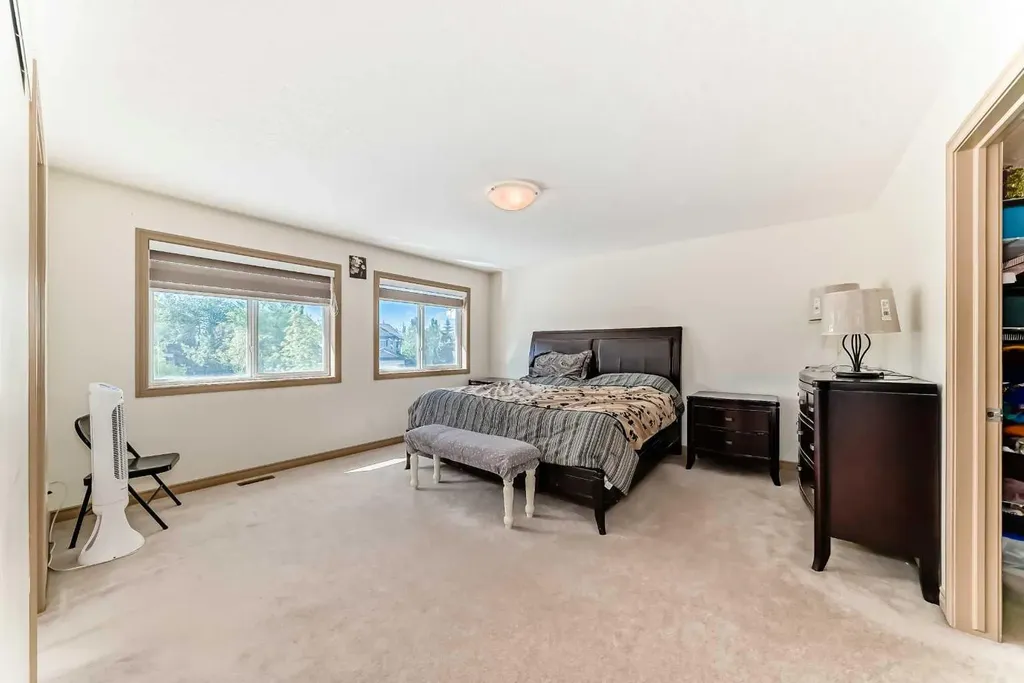 115 Rockledge Terrace NW Calgary AB T3G 5R9