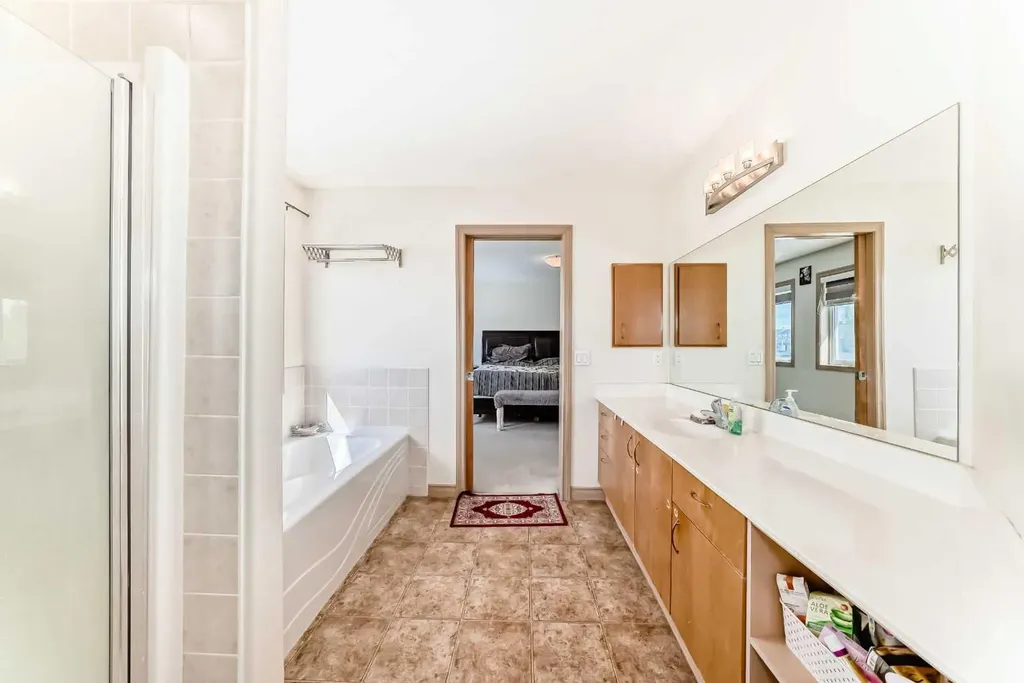 115 Rockledge Terrace NW Calgary AB T3G 5R9