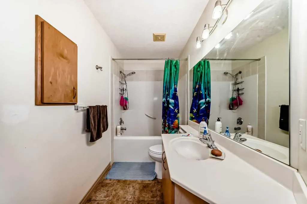 115 Rockledge Terrace NW Calgary AB T3G 5R9