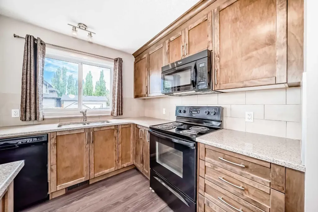 174 Auburn Bay Boulevard SE Calgary AB T3M 0V2