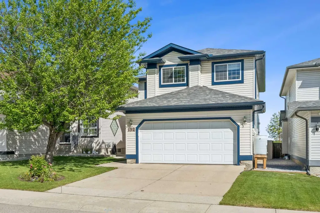 132 Hidden Ranch Crescent NW Calgary AB T3A 5W3