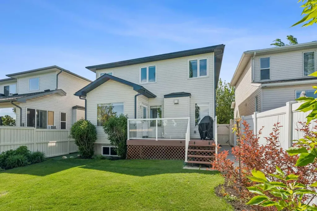 132 Hidden Ranch Crescent NW Calgary AB T3A 5W3