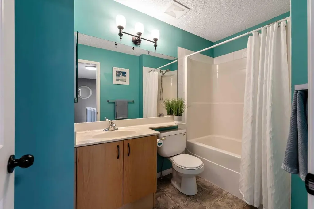 19 Drake Landing Way Okotoks AB T1S 0B9