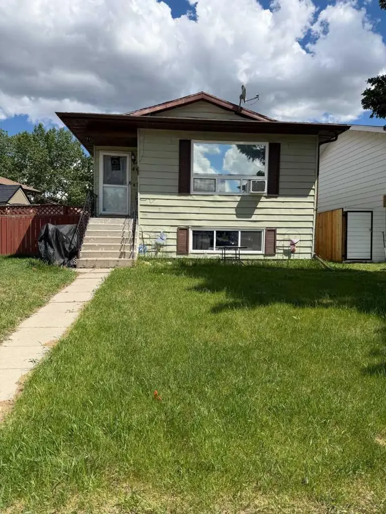 46 Greenham Drive Red Deer AB T4P2K3
