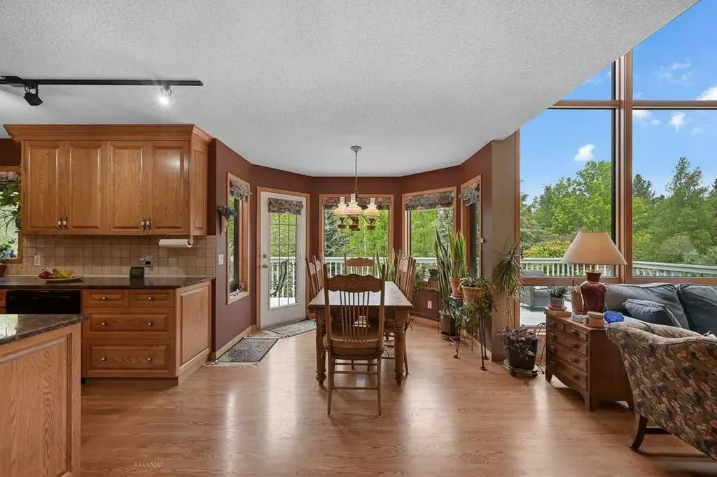 158 Valley Glen Heights NW Calgary AB T3B 5P9