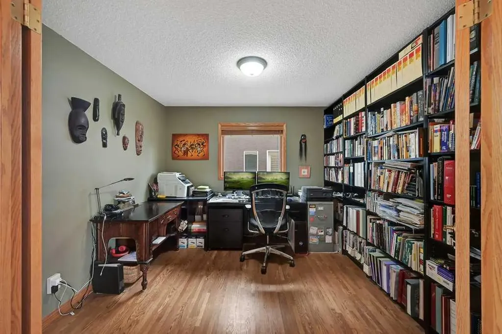 158 Valley Glen Heights NW Calgary AB T3B 5P9