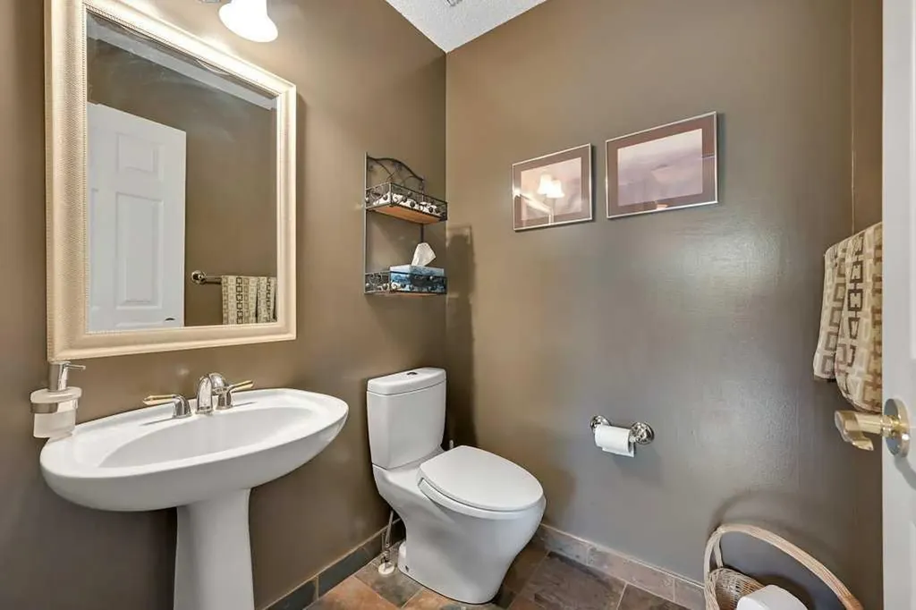 158 Valley Glen Heights NW Calgary AB T3B 5P9