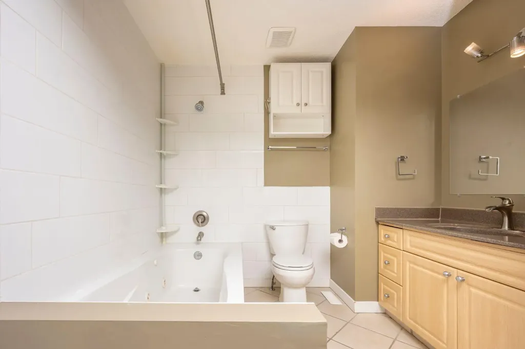 6031 Lacombe Way SW Calgary AB T3E5T4