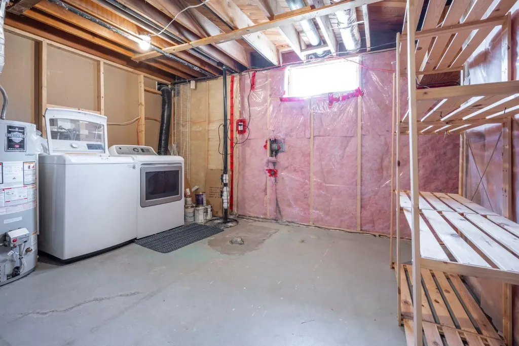 6031 Lacombe Way SW Calgary AB T3E5T4