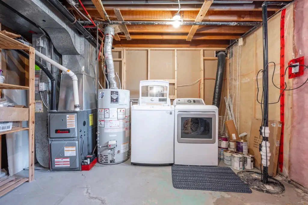 6031 Lacombe Way SW Calgary AB T3E5T4