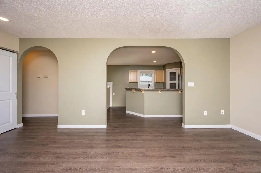 6031 Lacombe Way SW Calgary AB T3E5T4