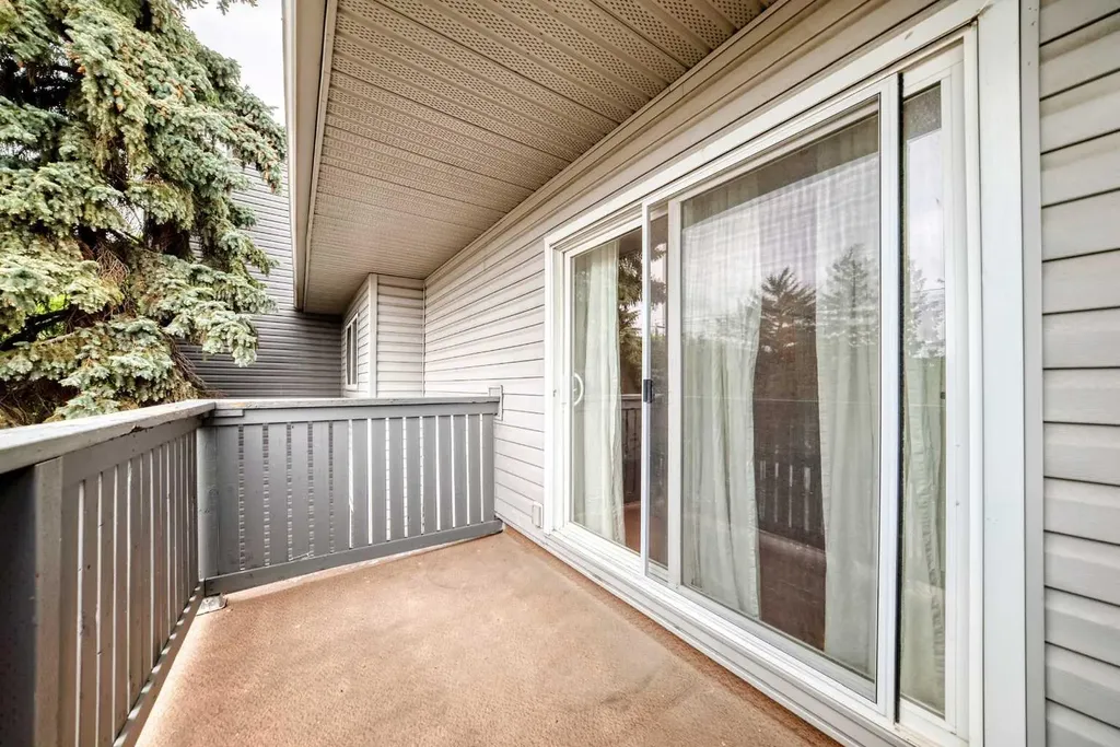 10838 108 Street NW Edmonton AB T5H 3A6