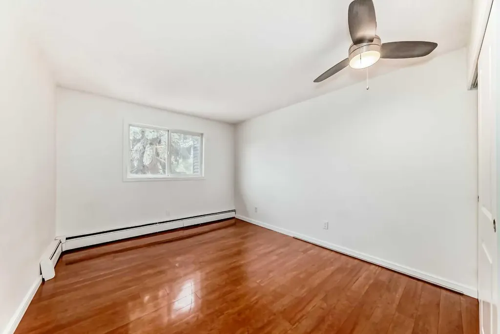 10838 108 Street NW Edmonton AB T5H 3A6