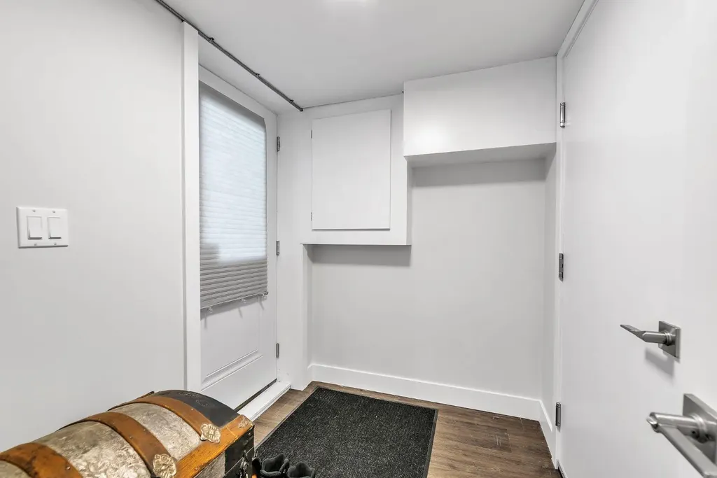 120 Woodbrook Close SW Calgary AB T2W4E9