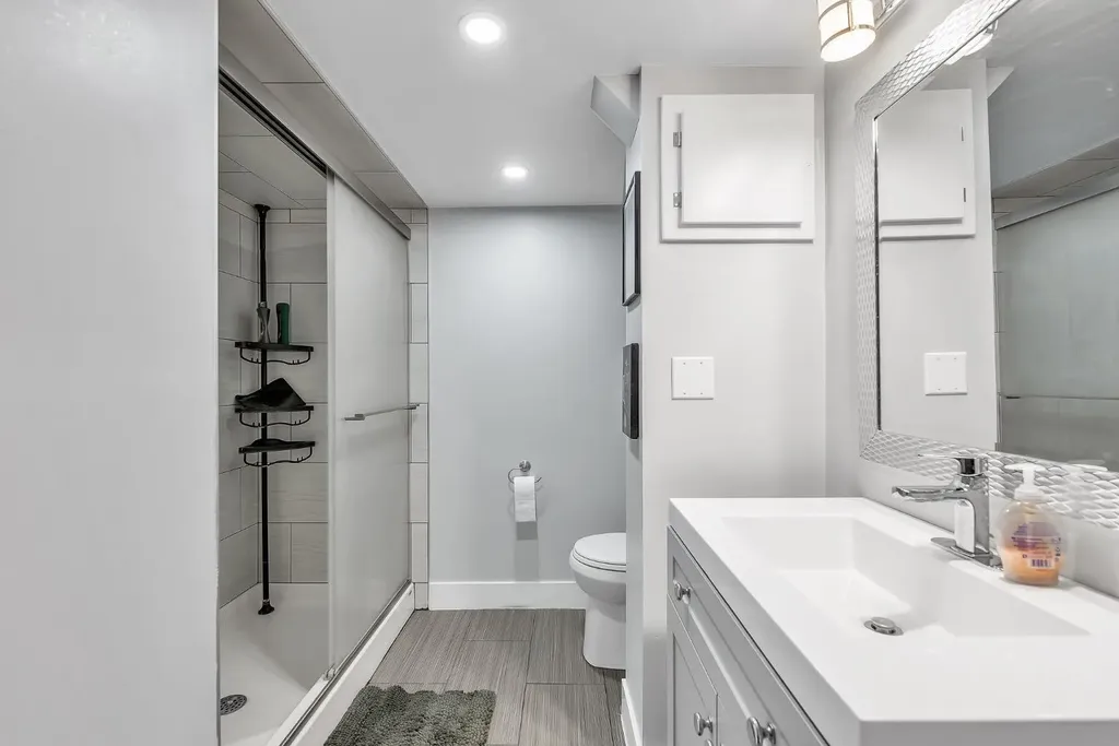 120 Woodbrook Close SW Calgary AB T2W4E9