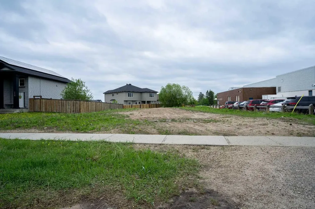 212 Beacon Hill Drive Fort Mcmurray AB T9H2P1