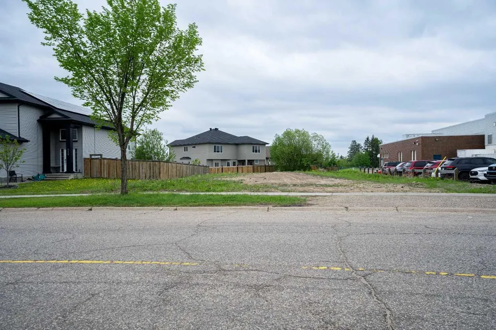 212 Beacon Hill Drive Fort Mcmurray AB T9H2P1