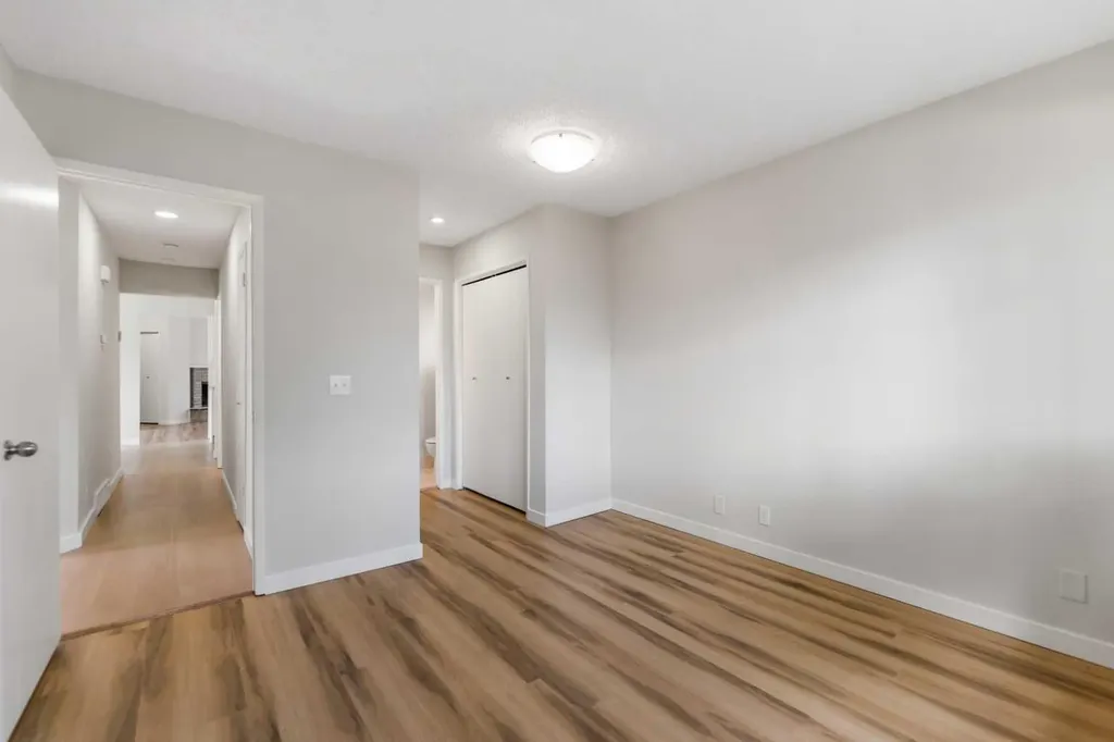 199 Templevale Road NE Calgary AB T1Y 4V9