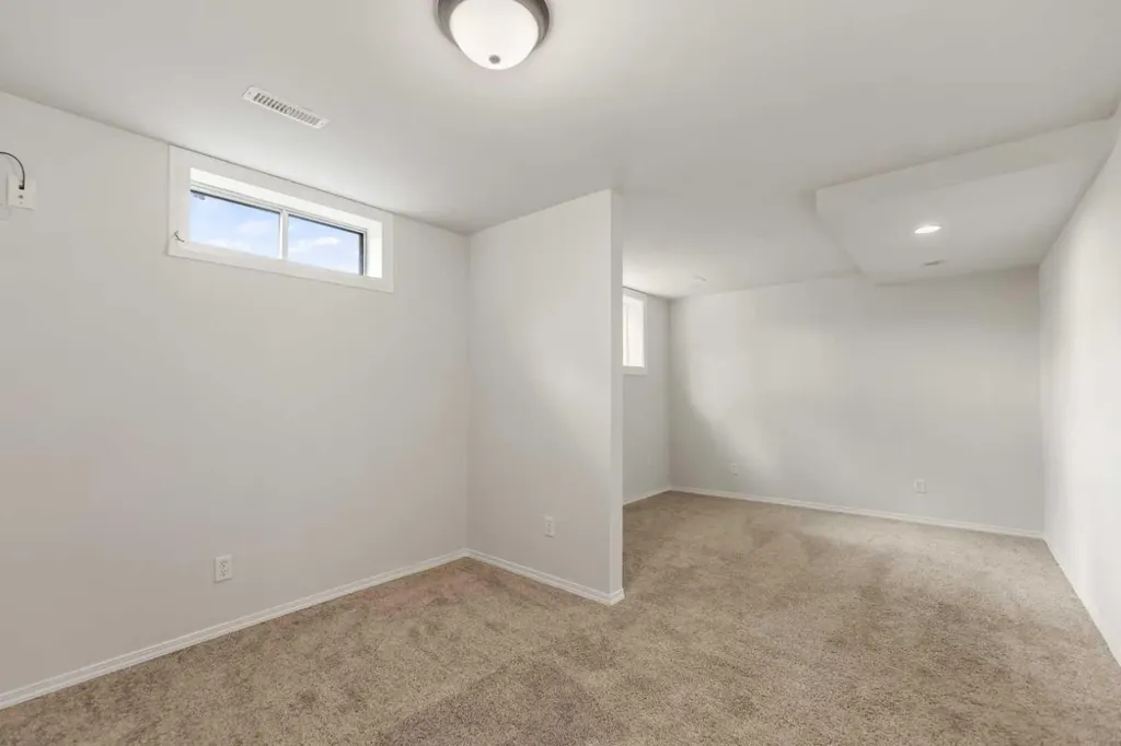 199 Templevale Road NE Calgary AB T1Y 4V9