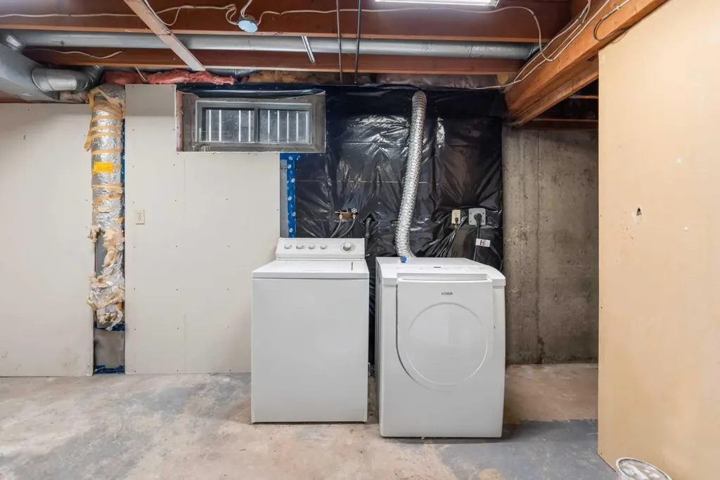 199 Templevale Road NE Calgary AB T1Y 4V9