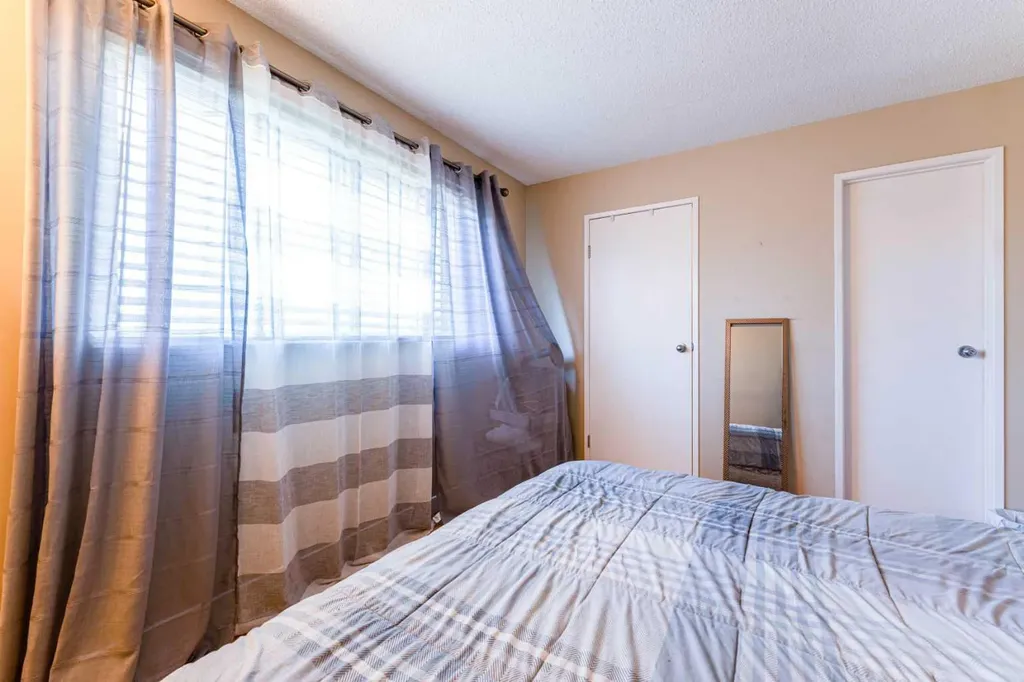 144 Midbend Place SE Calgary AB T2X 2J6