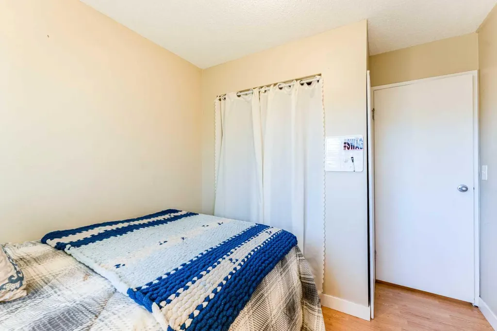 144 Midbend Place SE Calgary AB T2X 2J6