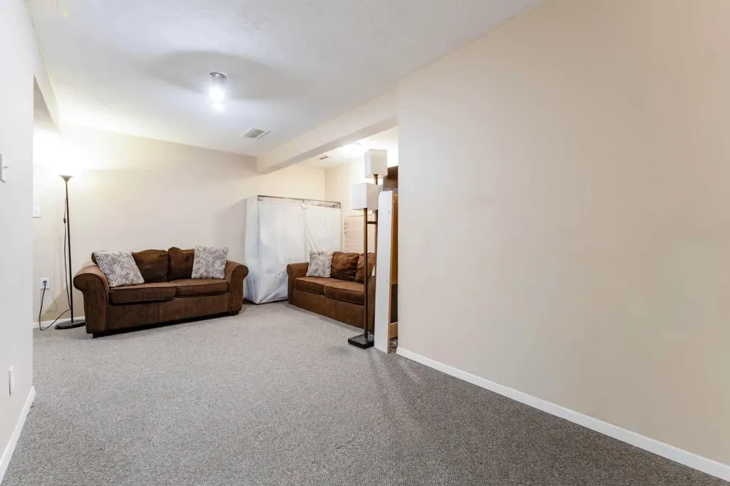 144 Midbend Place SE Calgary AB T2X 2J6