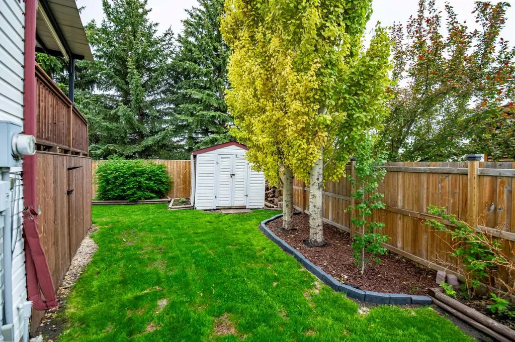 42 Logan Close Red Deer AB T4R2N8