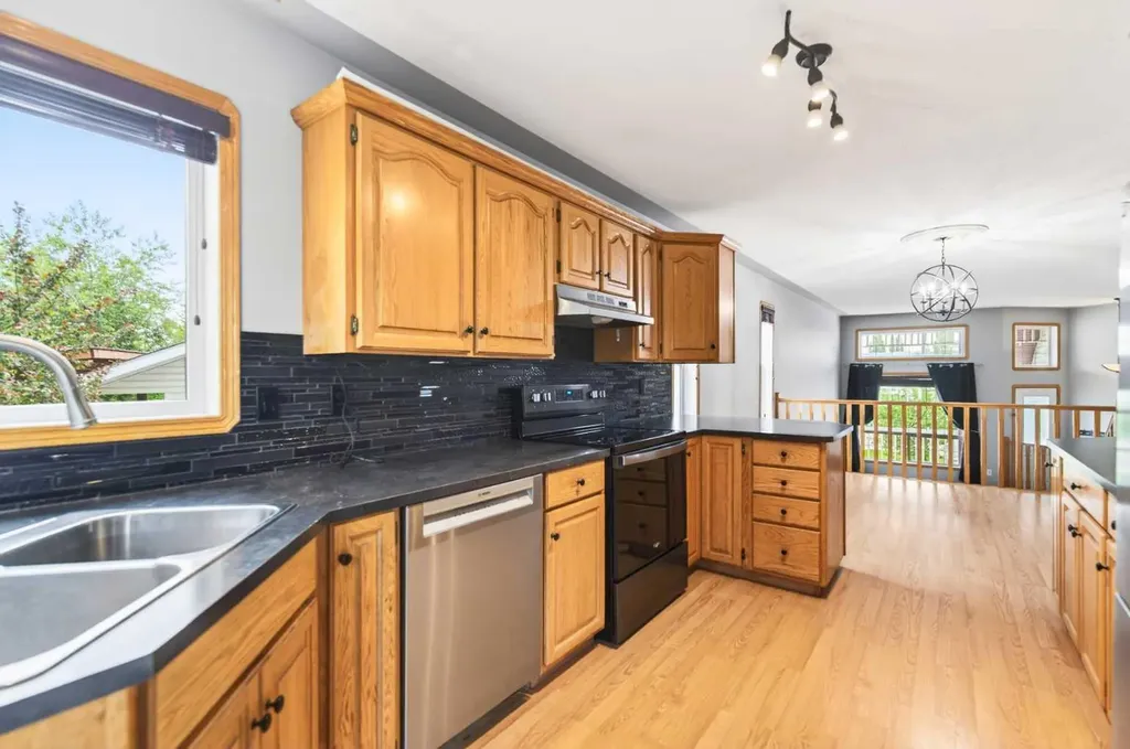 42 Logan Close Red Deer AB T4R2N8