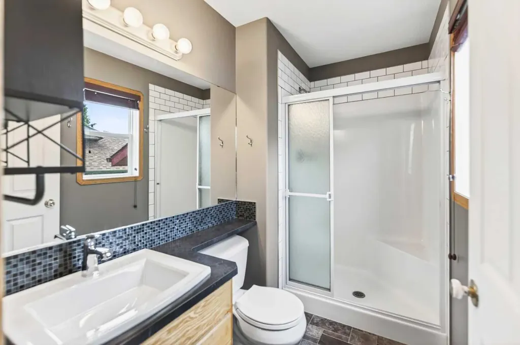 42 Logan Close Red Deer AB T4R2N8