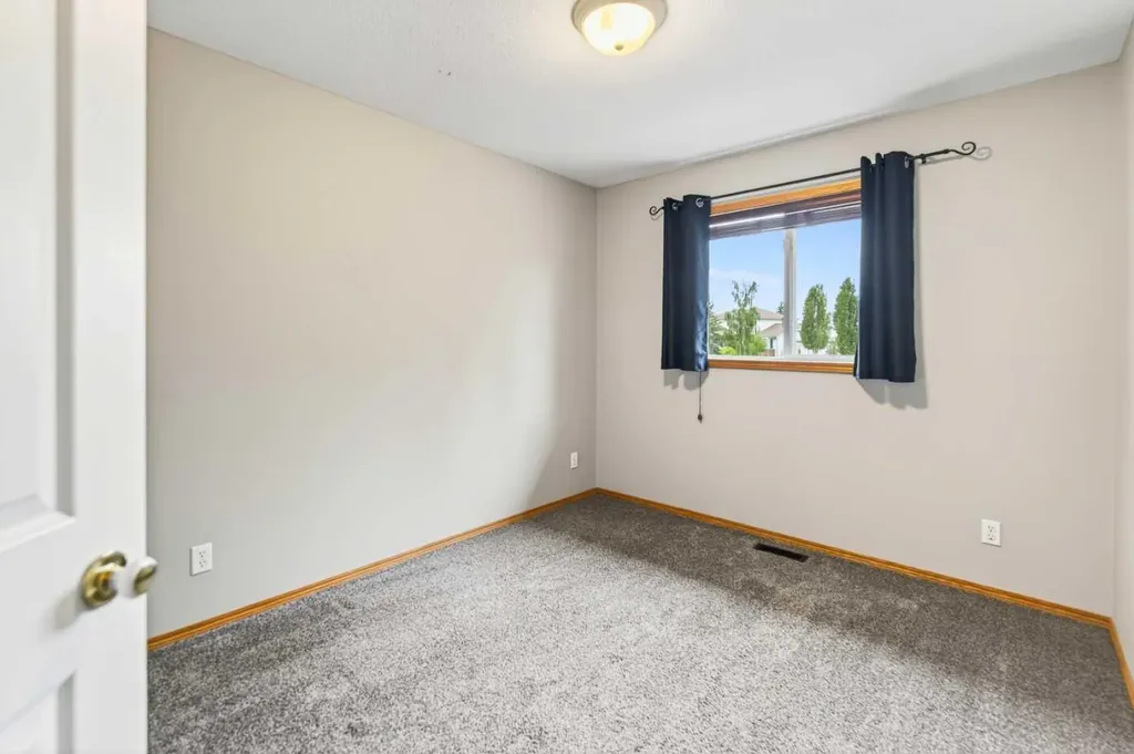 42 Logan Close Red Deer AB T4R2N8