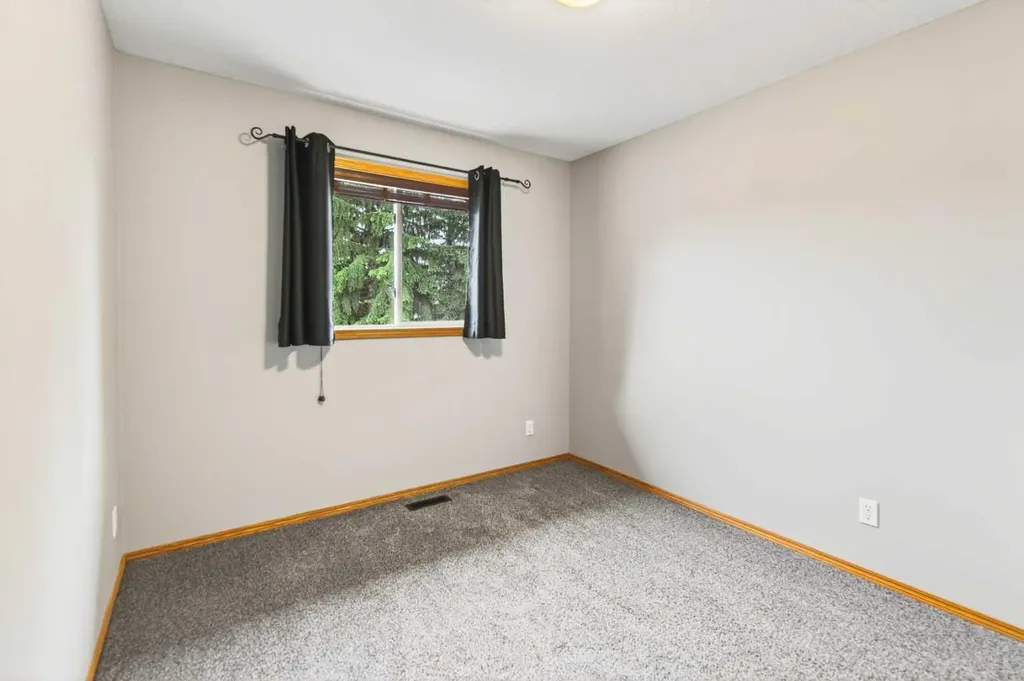 42 Logan Close Red Deer AB T4R2N8