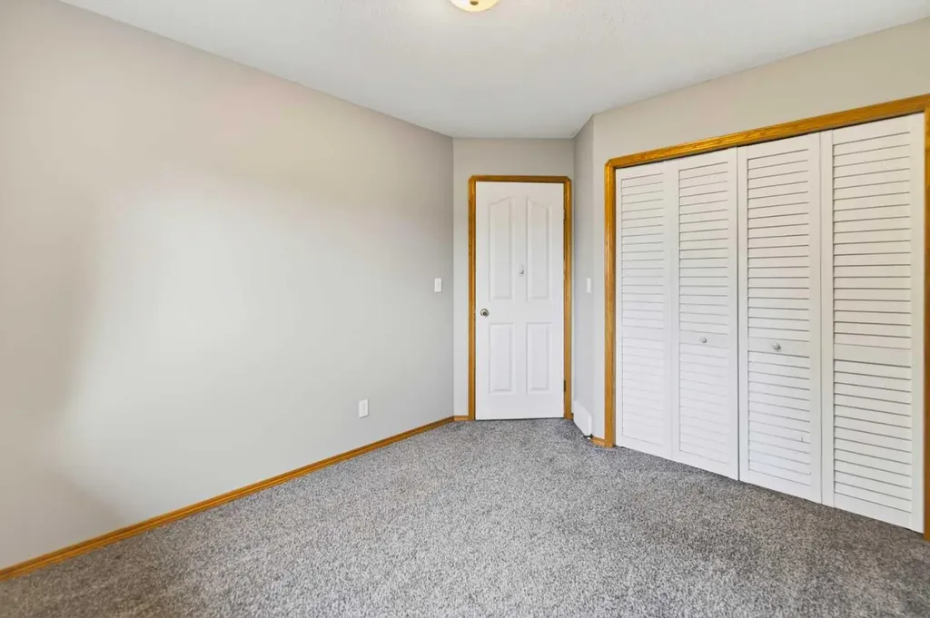 42 Logan Close Red Deer AB T4R2N8